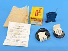 TRIANG 'TT' GAUGE RT44 LEVER FRAME SECTION SWITCH / WIRES - BOXED !