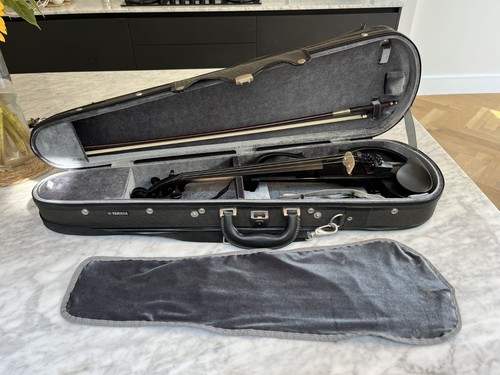 Beautiful rare black yamaha - rare,