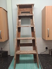 Vintage Large Wooden Foldable Step Ladder - 5 Steps 