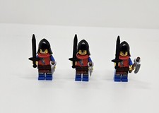 LEGO LION KNIGHT CASTLE MINIFIGURE ARMY Red Scarf AXE BLACK X3 NEW (I8)