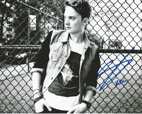 Singer british conor - singer,