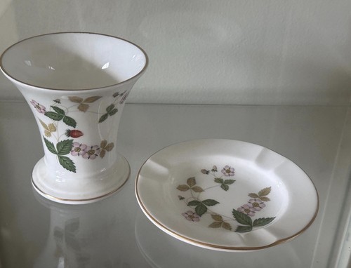 Wedgwood wild strawberry bone - wedgwood,