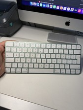 Apple Magic Keyboard A2450