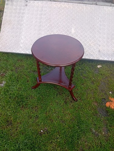 Mahogany small table - mahogany,