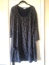 SEASALT NAVY FLORAL "STAR DANCE TUNIC"    Size 22