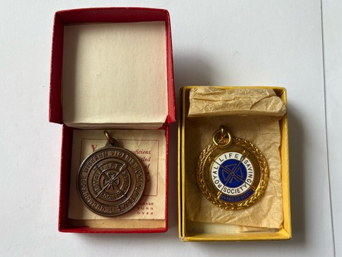 Royal life saving society - saving,