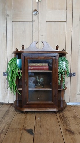 Vintage shop table top display - shop/table,