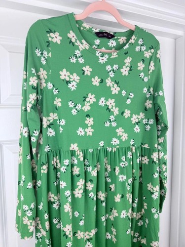 Green floral long sleeve - green,