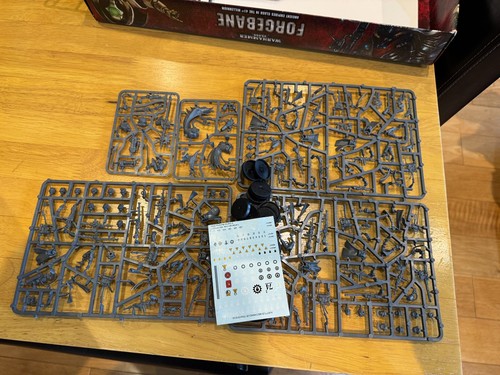 Adeptus mechanicus skitarii - mechanicus,