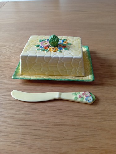 Adorable art deco - deco, crown
