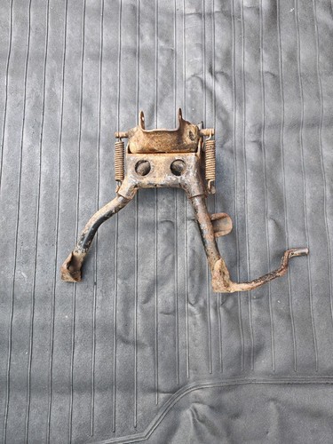 Aprilia sr50r centre stand - aprilia,