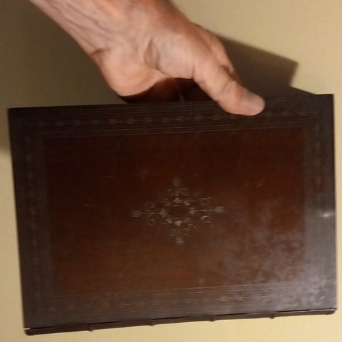 Huntley palmers tin book 10 - huntley,