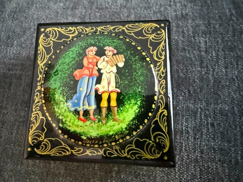 Palekh wooden lacquer