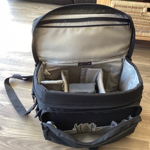 Lowepro nova camera bag - nova,