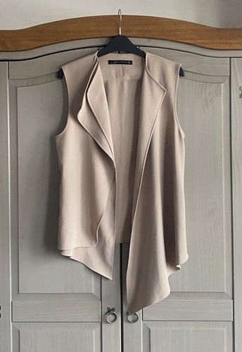 Zara woman size small - zara,