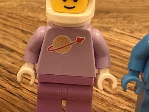 Lego spaceman lilac - lilac,