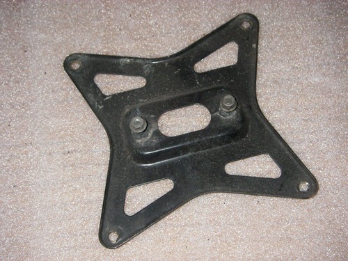 Carrier plate holder mounting