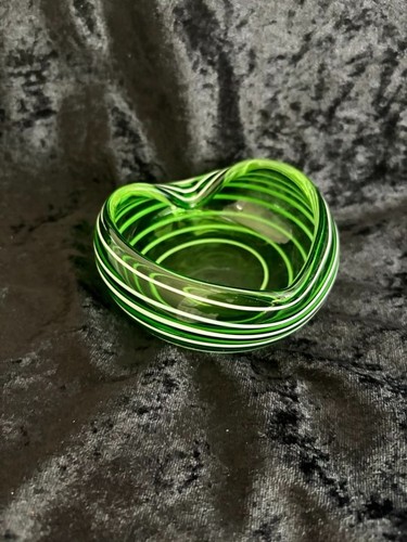 Vintage art glass bowl - art,