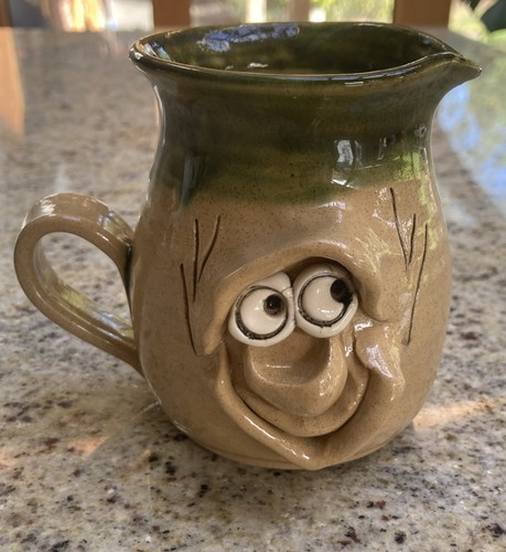 Vintage pretty ugly - pretty, pottery
