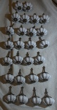 26 x Ceramic CABINET DOOR/DRAWER KNOBS. 