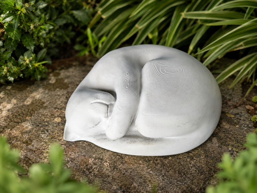 Sleeping cat memorial - memorial, statue