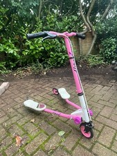 Fliker scooter, foldable, pink and white colour, used in very good condition.