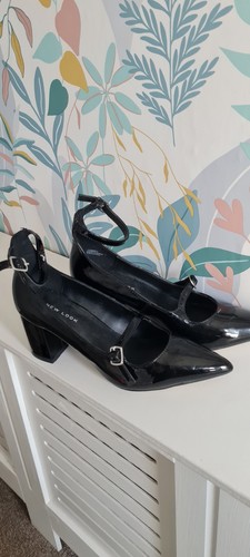 Black ankle strap patent shoes - patent,