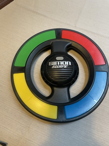 Hasbro simon swipe - hasbro, electronic