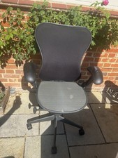 Herman Miller Mirra 2 - Black