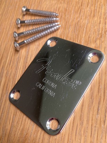 Fender bolt american - fender,