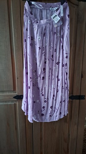 Ladies skirt berkertex size - ladies, by