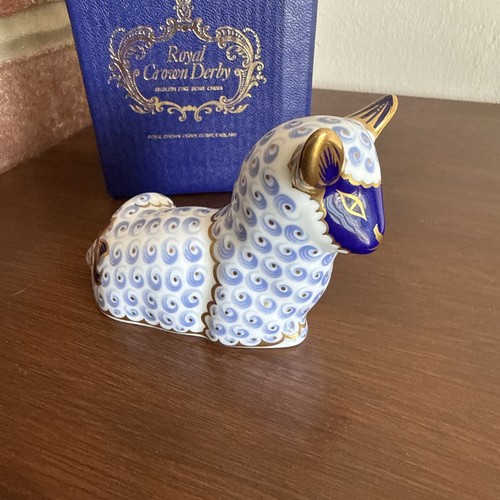 Royal crown derby - royal,