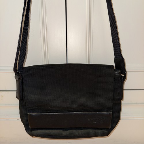 Tumi travel bag ballistic - tumi,