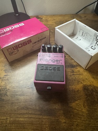Boss flanger guitar - bf-3,