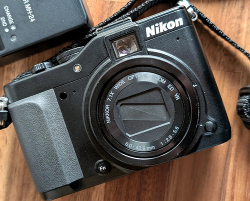 Mint nikon coolpix p7000 - nikon,