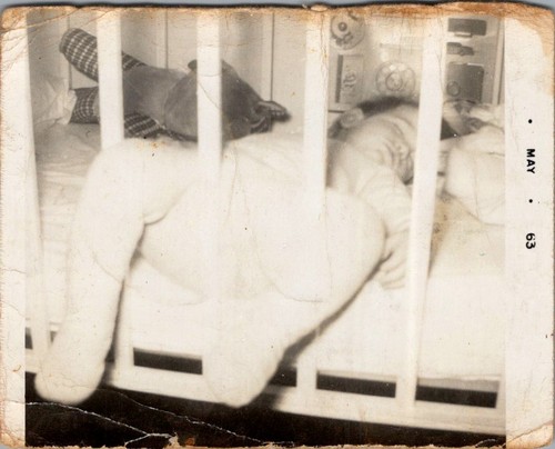 1963 infant wicker crib - in,