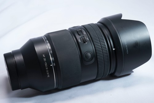 Samyang 150mm 2 - 35-150mm, fe
