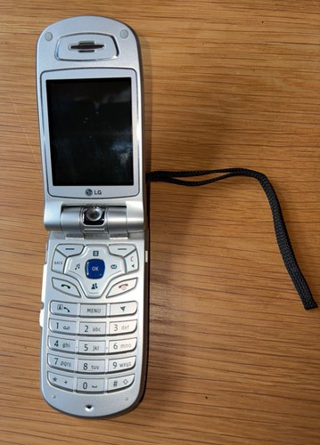 Flip model u8110 mobile - ,
