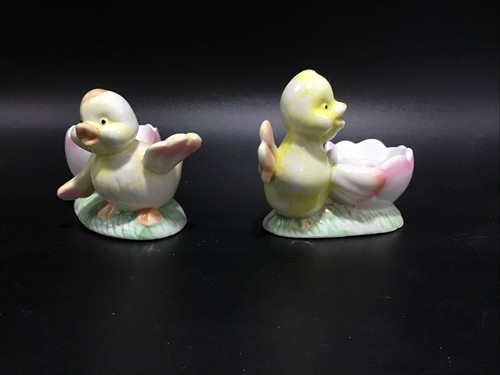 Vintage chick porcelain - vintage,