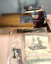 Essex Sewing Machine  Vintage 50s Miniature Hand Operated 