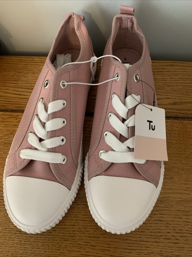 Bnwt canvas trainers - by,