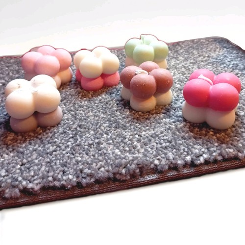 Small cube shaped bubble - cube,