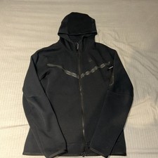 Nike Tech Fleece Hoodie –