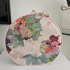  Ted Baker Travel Box Vanity