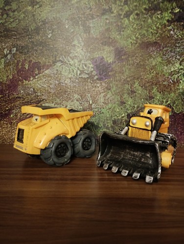 Resin bulldozer dumper - resin, truck