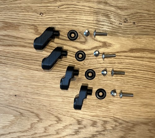 Screen spacers ducati - spacers,