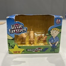 Britains- LITTLE FARMER- FAMILY of PIGS No 40565