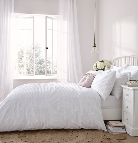 Laura ashley emma seersucker - laura,