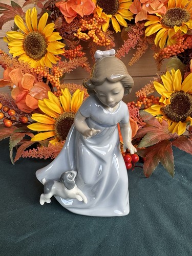 Lladro nao figure - nao, #1027