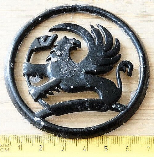Vauxhall circular griffin logo - griffin,
